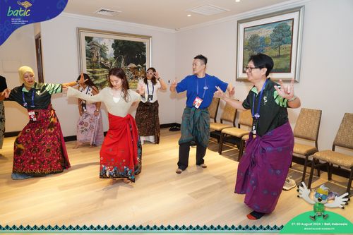 Race photo from Telin Batic 2024 Photo Search
