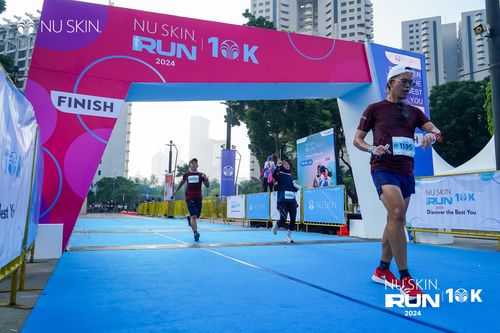 Race photo from Nu Skin Run 10K