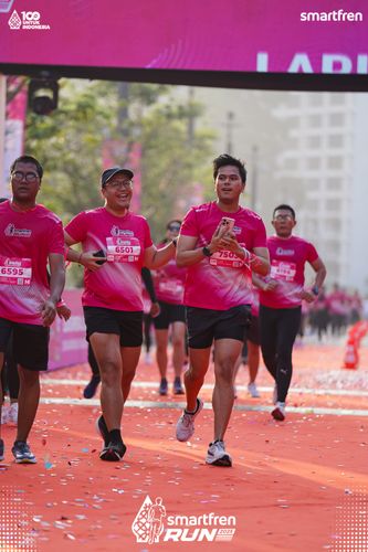 Race photo from Smartfren Run 2025 