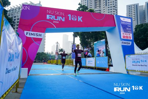 Race photo from Nu Skin Run 10K