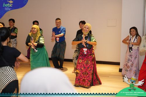 Race photo from Telin Batic 2024 Photo Search