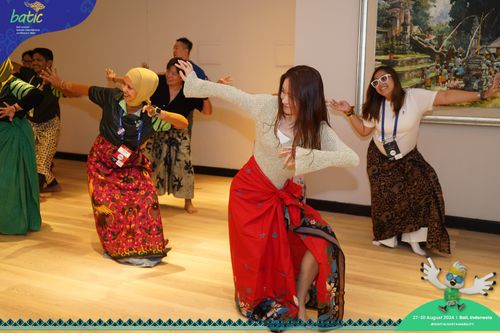 Race photo from Telin Batic 2024 Photo Search