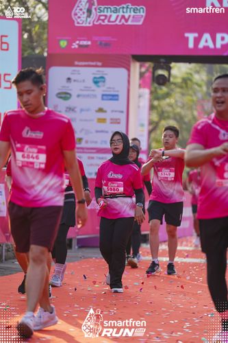 Race photo from Smartfren Run 2025 