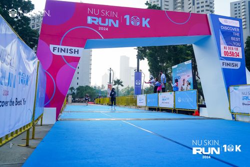 Race photo from Nu Skin Run 10K