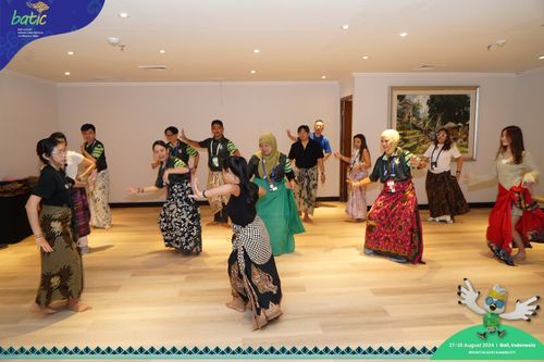 Race photo from Telin Batic 2024 Photo Search