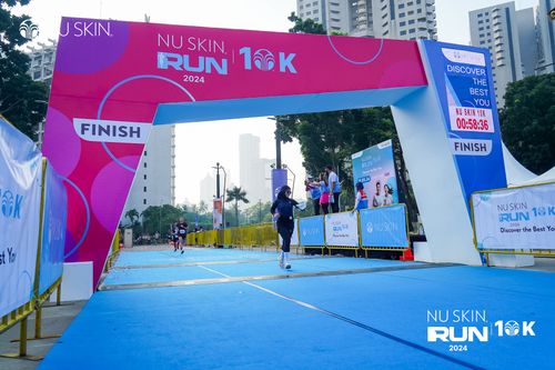 Race photo from Nu Skin Run 10K
