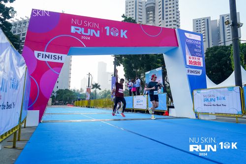 Race photo from Nu Skin Run 10K