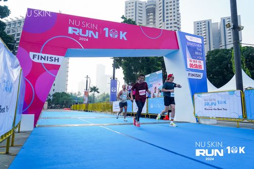 Race photo from Nu Skin Run 10K