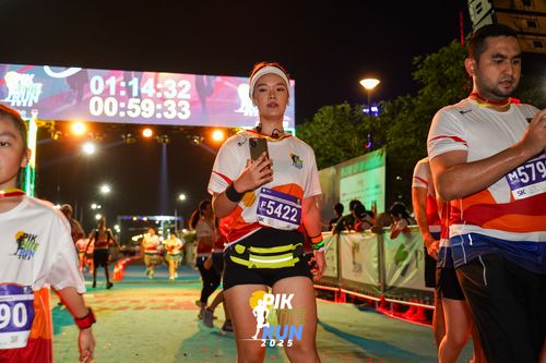 Race photo from PIK NITE RUN 2025