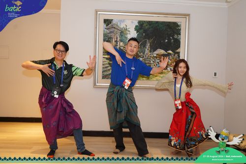 Race photo from Telin Batic 2024 Photo Search