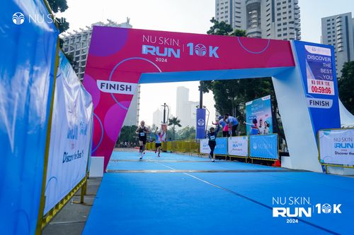 Race photo from Nu Skin Run 10K
