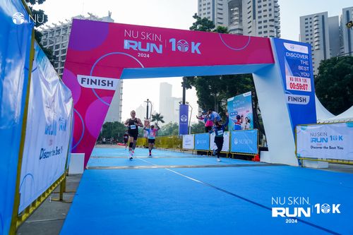 Race photo from Nu Skin Run 10K
