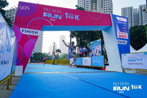Race photo from Nu Skin Run 10K