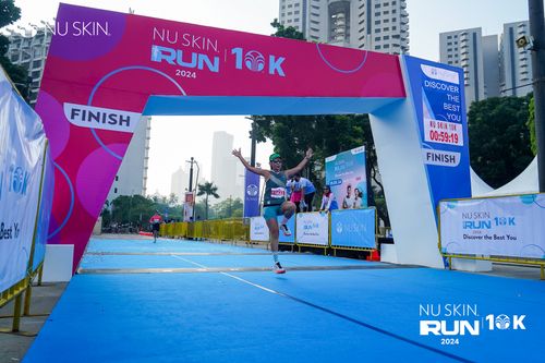 Race photo from Nu Skin Run 10K