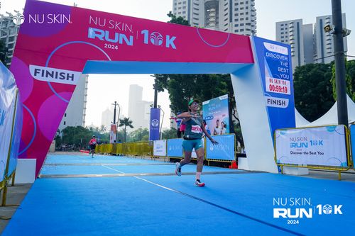 Race photo from Nu Skin Run 10K