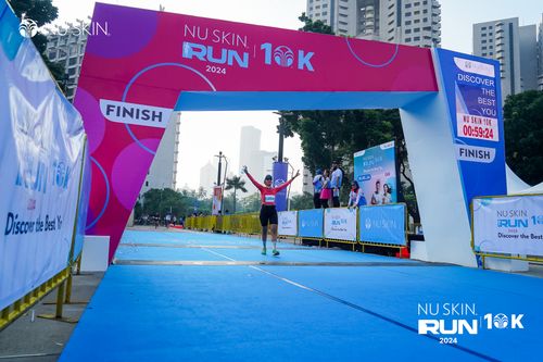 Race photo from Nu Skin Run 10K