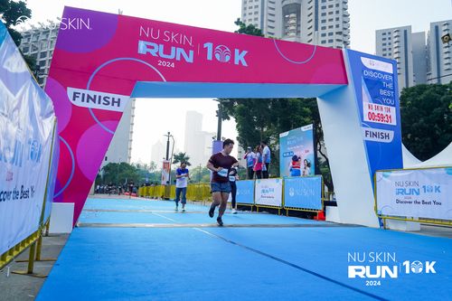 Race photo from Nu Skin Run 10K