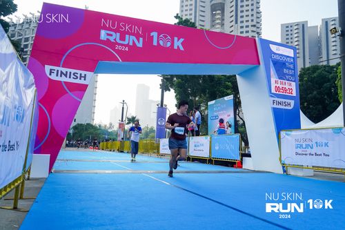 Race photo from Nu Skin Run 10K
