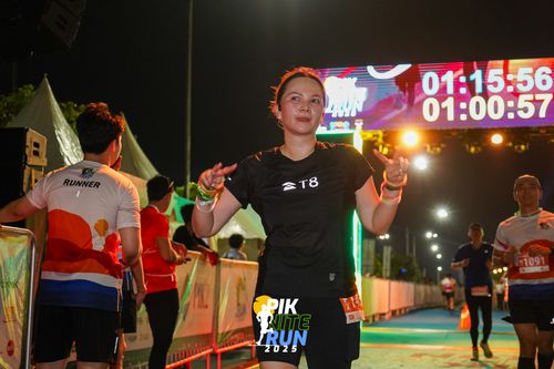 Race photo from PIK NITE RUN 2025