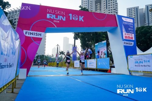 Race photo from Nu Skin Run 10K