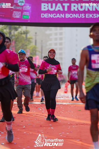 Race photo from Smartfren Run 2025 