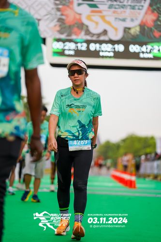 Race photo from Arutmin Borneo Run 2024