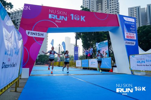 Race photo from Nu Skin Run 10K