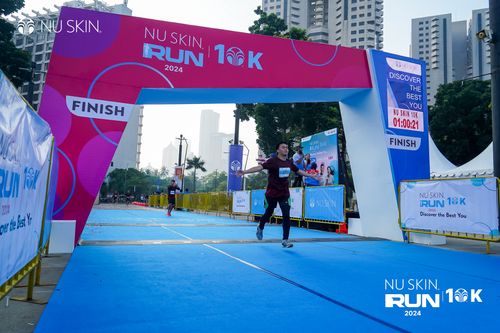 Race photo from Nu Skin Run 10K