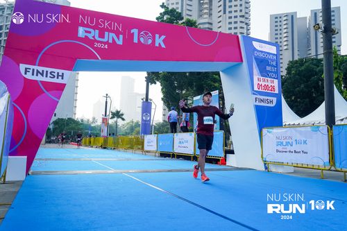 Race photo from Nu Skin Run 10K