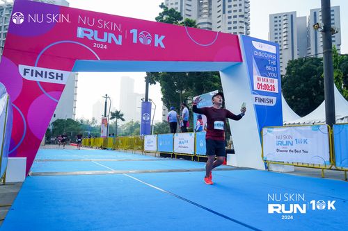 Race photo from Nu Skin Run 10K