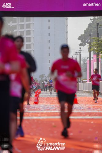 Race photo from Smartfren Run 2025 