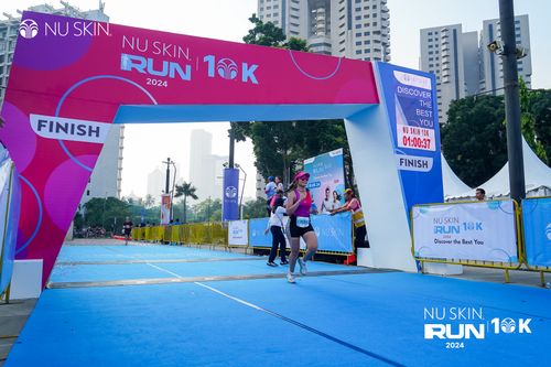 Race photo from Nu Skin Run 10K