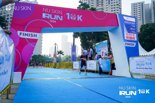 Race photo from Nu Skin Run 10K