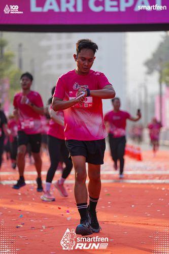 Race photo from Smartfren Run 2025 
