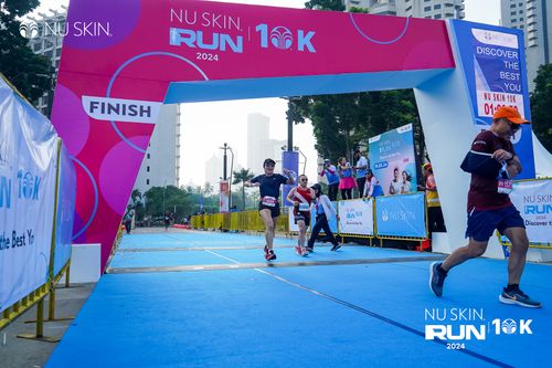Race photo from Nu Skin Run 10K