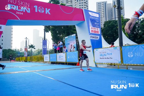 Race photo from Nu Skin Run 10K