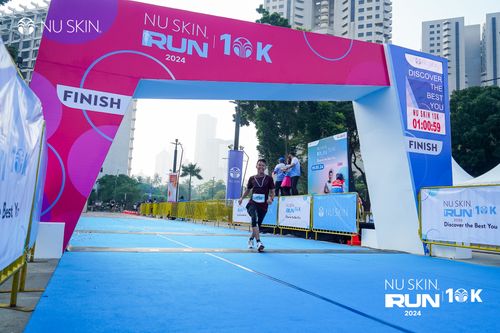 Race photo from Nu Skin Run 10K