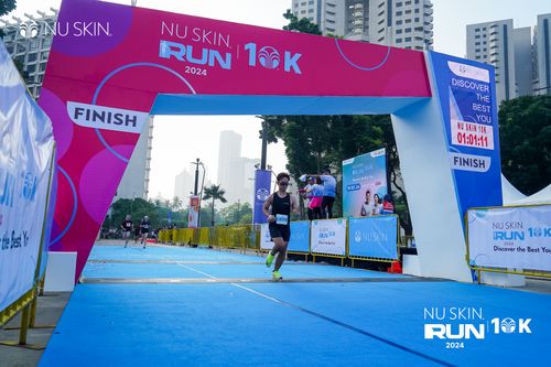 Race photo from Nu Skin Run 10K