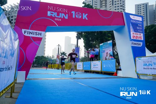 Race photo from Nu Skin Run 10K