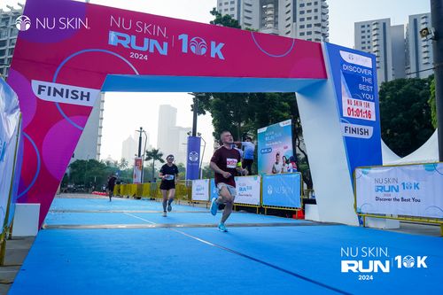 Race photo from Nu Skin Run 10K