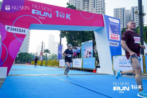 Race photo from Nu Skin Run 10K