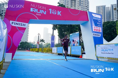 Race photo from Nu Skin Run 10K