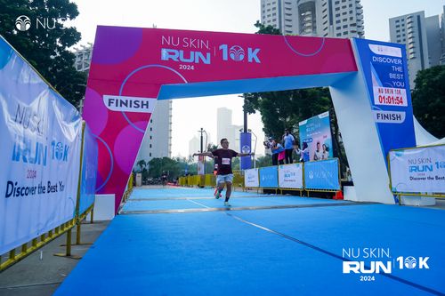 Race photo from Nu Skin Run 10K