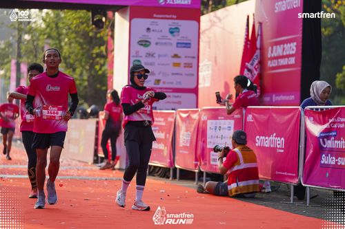 Race photo from Smartfren Run 2025 