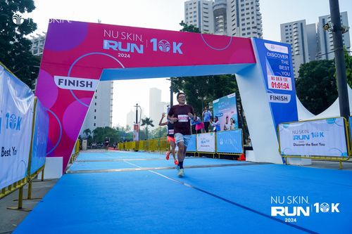 Race photo from Nu Skin Run 10K