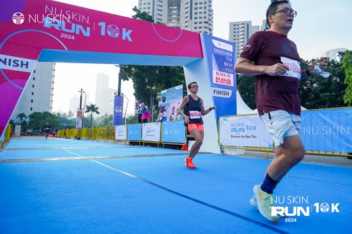 Race photo from Nu Skin Run 10K