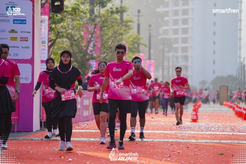 Race photo from Smartfren Run 2025 
