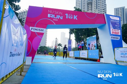 Race photo from Nu Skin Run 10K