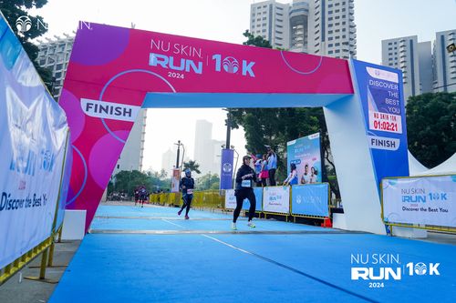 Race photo from Nu Skin Run 10K