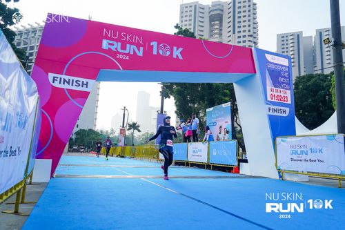 Race photo from Nu Skin Run 10K